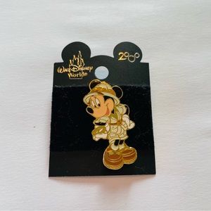 Safari Minnie Disney Pin
